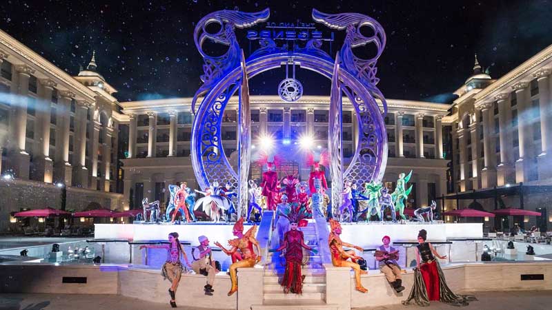 okurcalar to land of legends night show