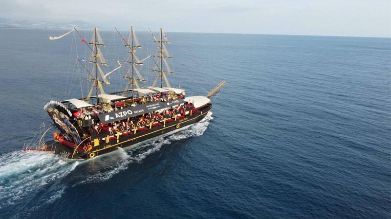 okurcalar night boat tour