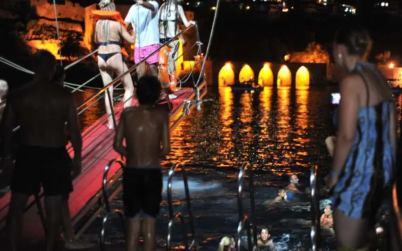 Okurcalar night boat tour