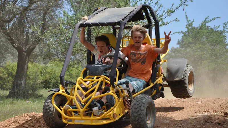 buggy-riding okurcalar