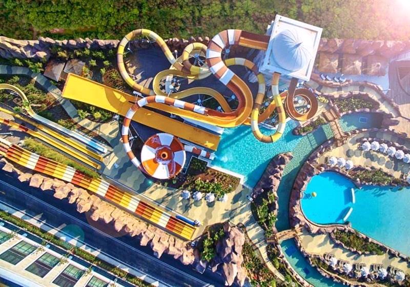 land of legends aquapark from okurcalar