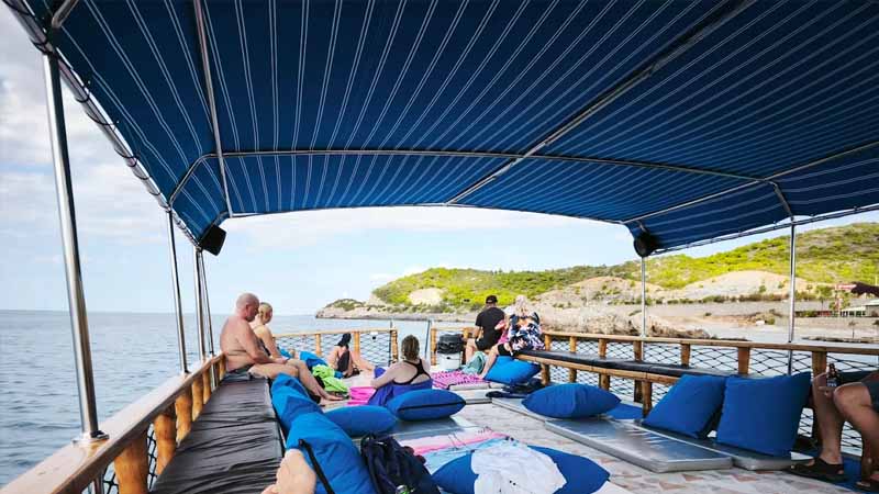 relax boat okurcalar