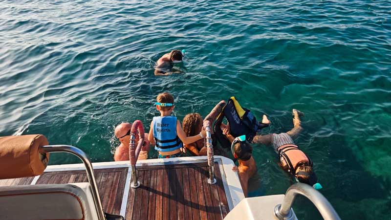 snorkeling on yacht tour in alanya