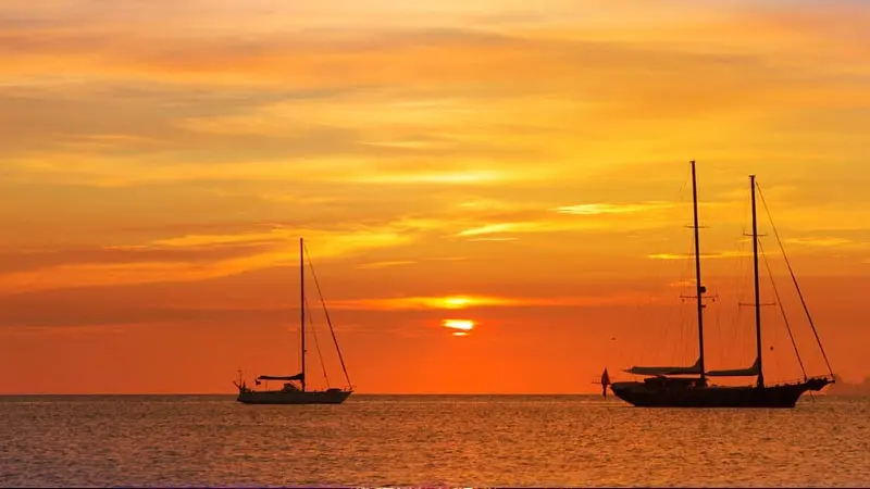 sunset-boat-trip-in- okurcalar